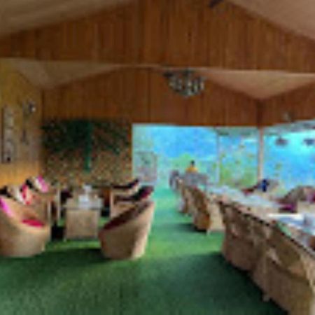The Village Retreat Resort , Guptkashi Gupta Kāshi Exteriör bild