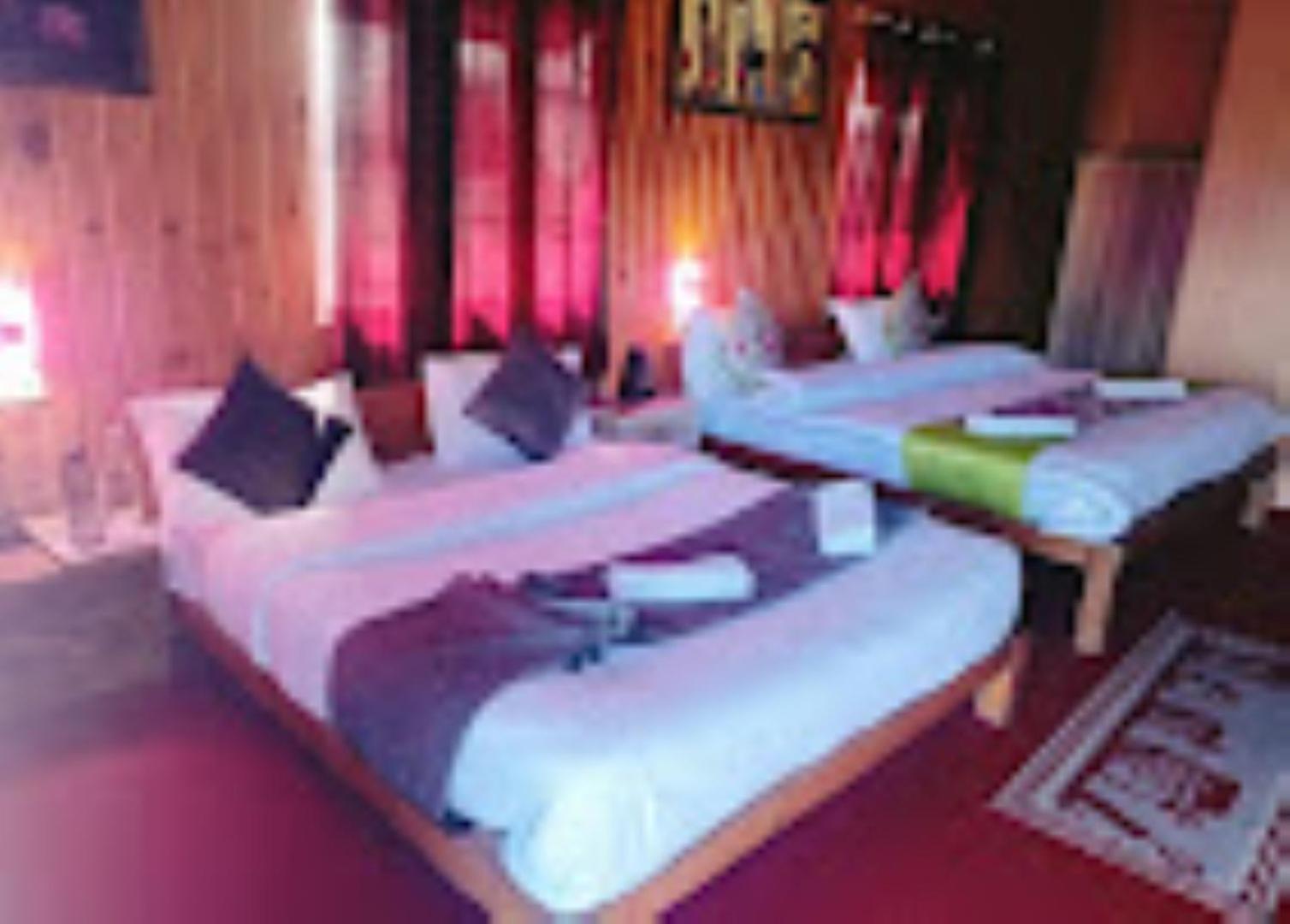 The Village Retreat Resort , Guptkashi Gupta Kāshi Exteriör bild