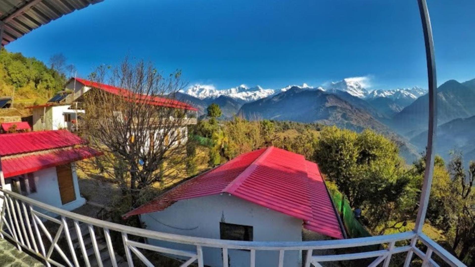 The Village Retreat Resort , Guptkashi Gupta Kāshi Exteriör bild